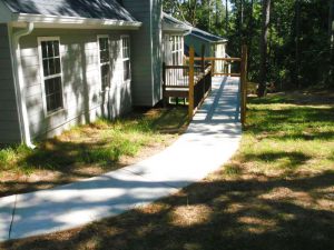 image025